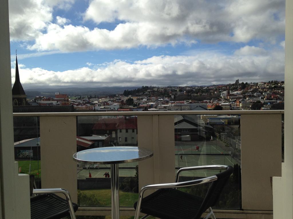 Auldington Hotel Launceston Exterior photo