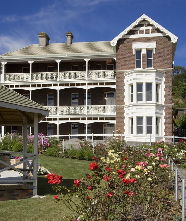 Auldington Hotel Launceston Exterior photo