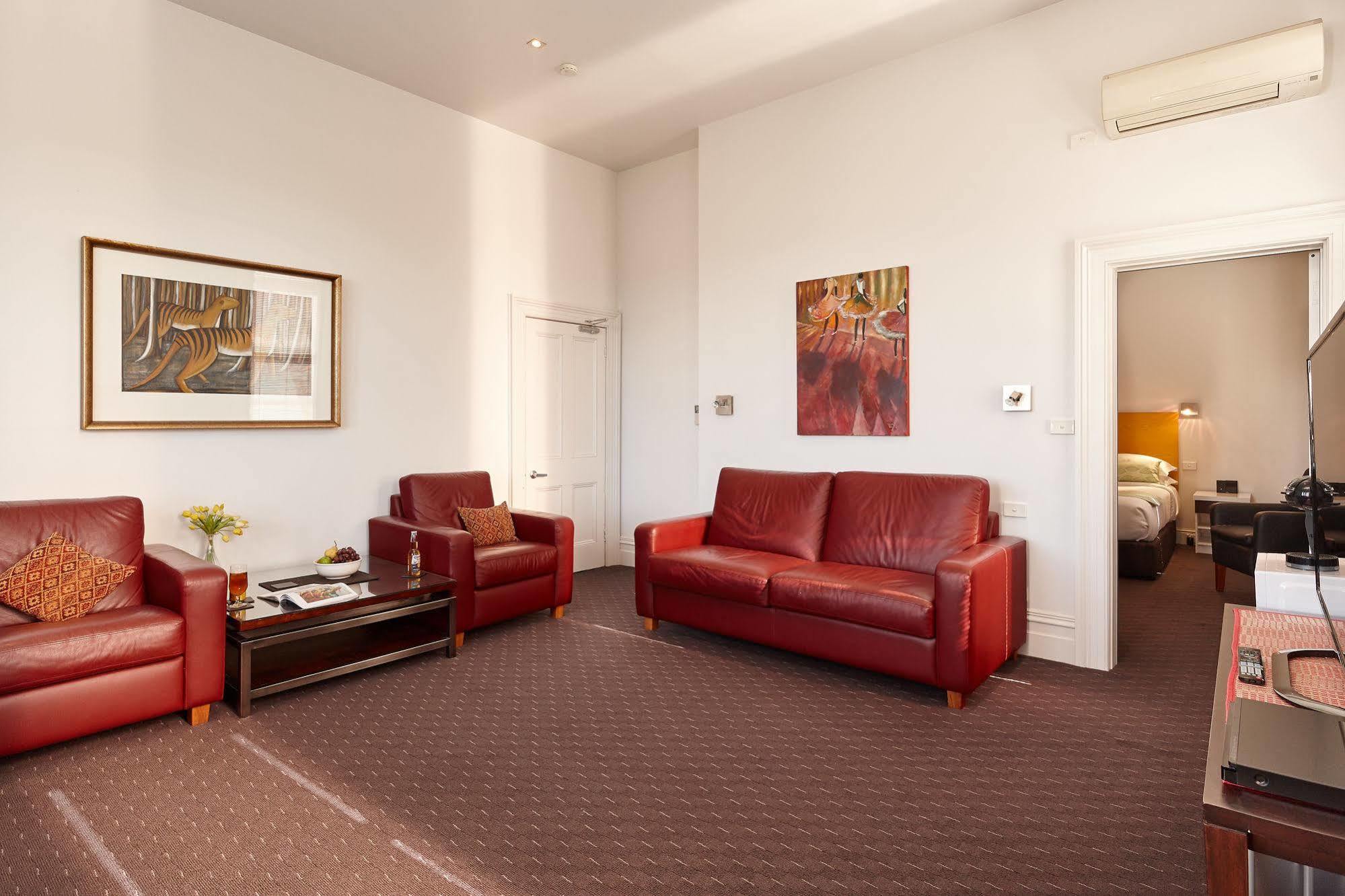 Auldington Hotel Launceston Exterior photo
