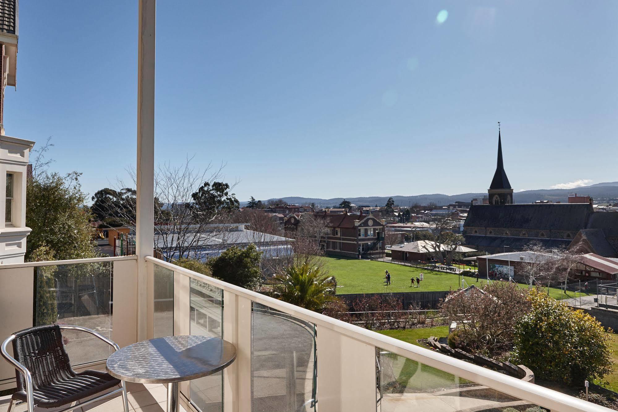 Auldington Hotel Launceston Exterior photo