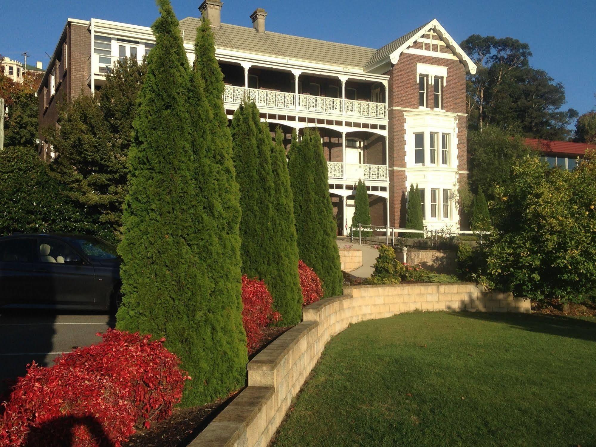 Auldington Hotel Launceston Exterior photo